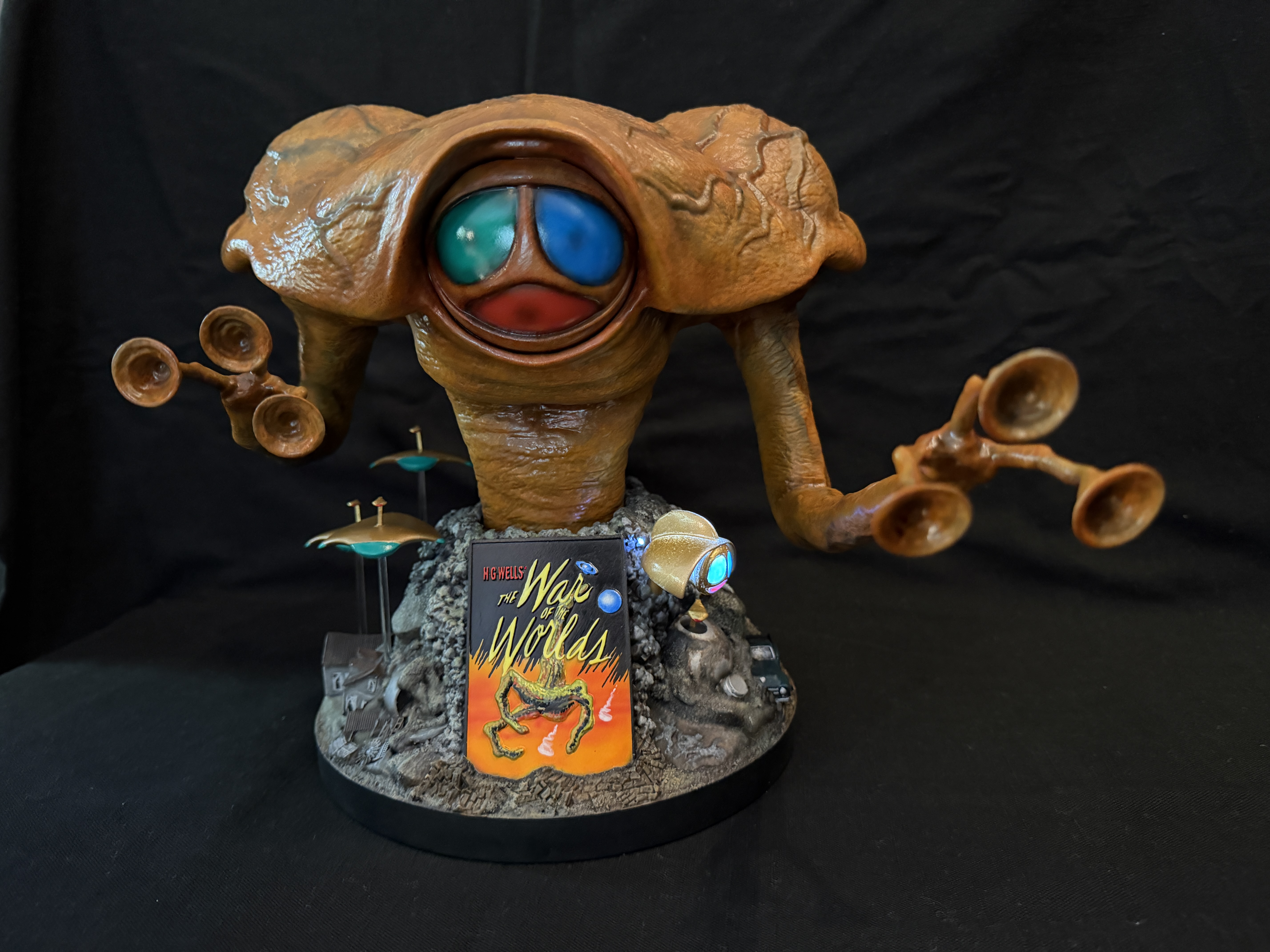 War of the Worlds Photo 2